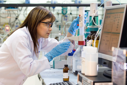 Women in lab