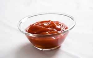 reduced sugar ketchup pot