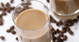 On-the-Go reduced sugar Café Latte featuring OPTIMIZER Stevia™ 4.10
