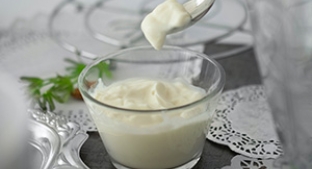 Low-fat mayonnaise pot