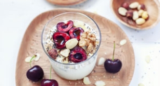 stevia sweetened berry dessert