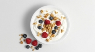 Yoghurt-granola-fruit Yoghurt-granola-fruit